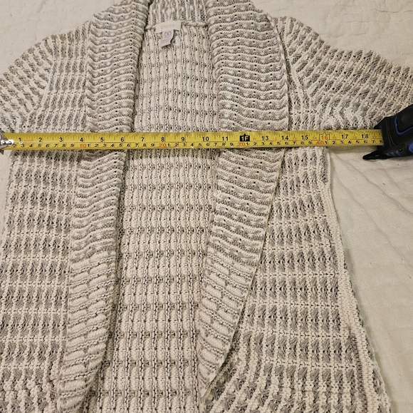 Chicos shawl collar cardigan sweater, size 00, Chicos size chart 0/2-XS - Picture 8 of 8